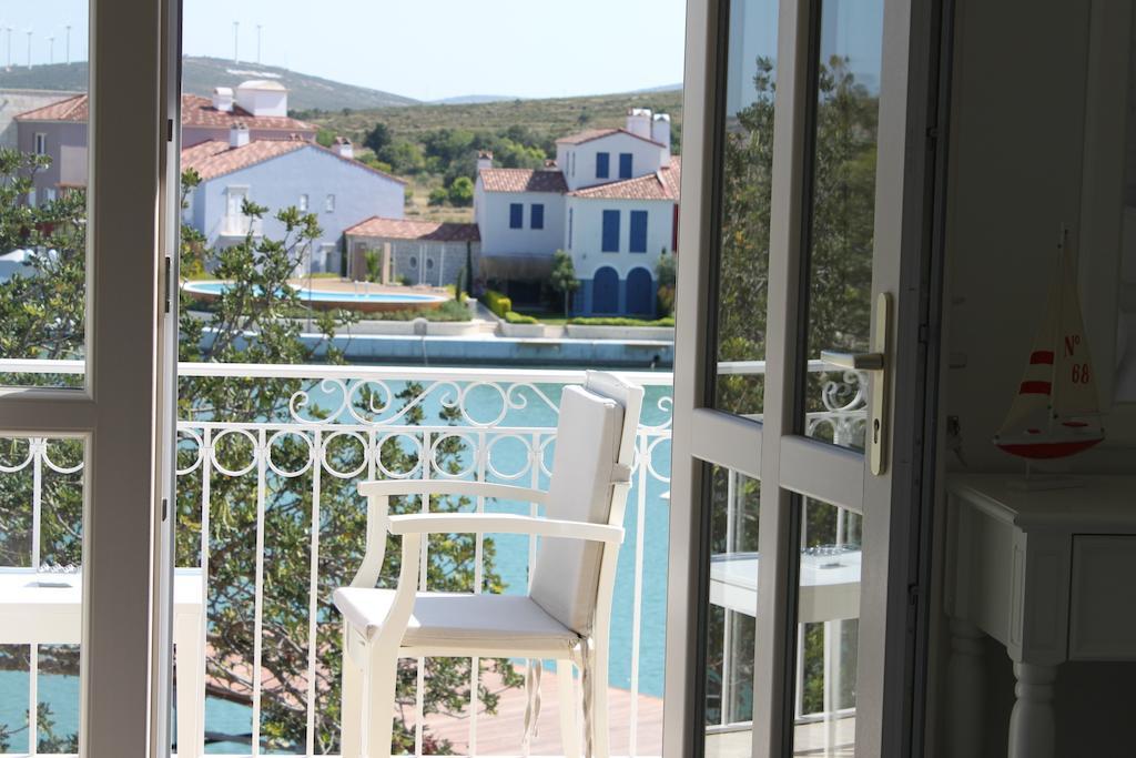 Port Villa Deniz อาเลอเจอติ ภายนอก รูปภาพ